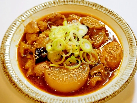 ご飯がすすむ!大根と鶏肉のピリ辛煮